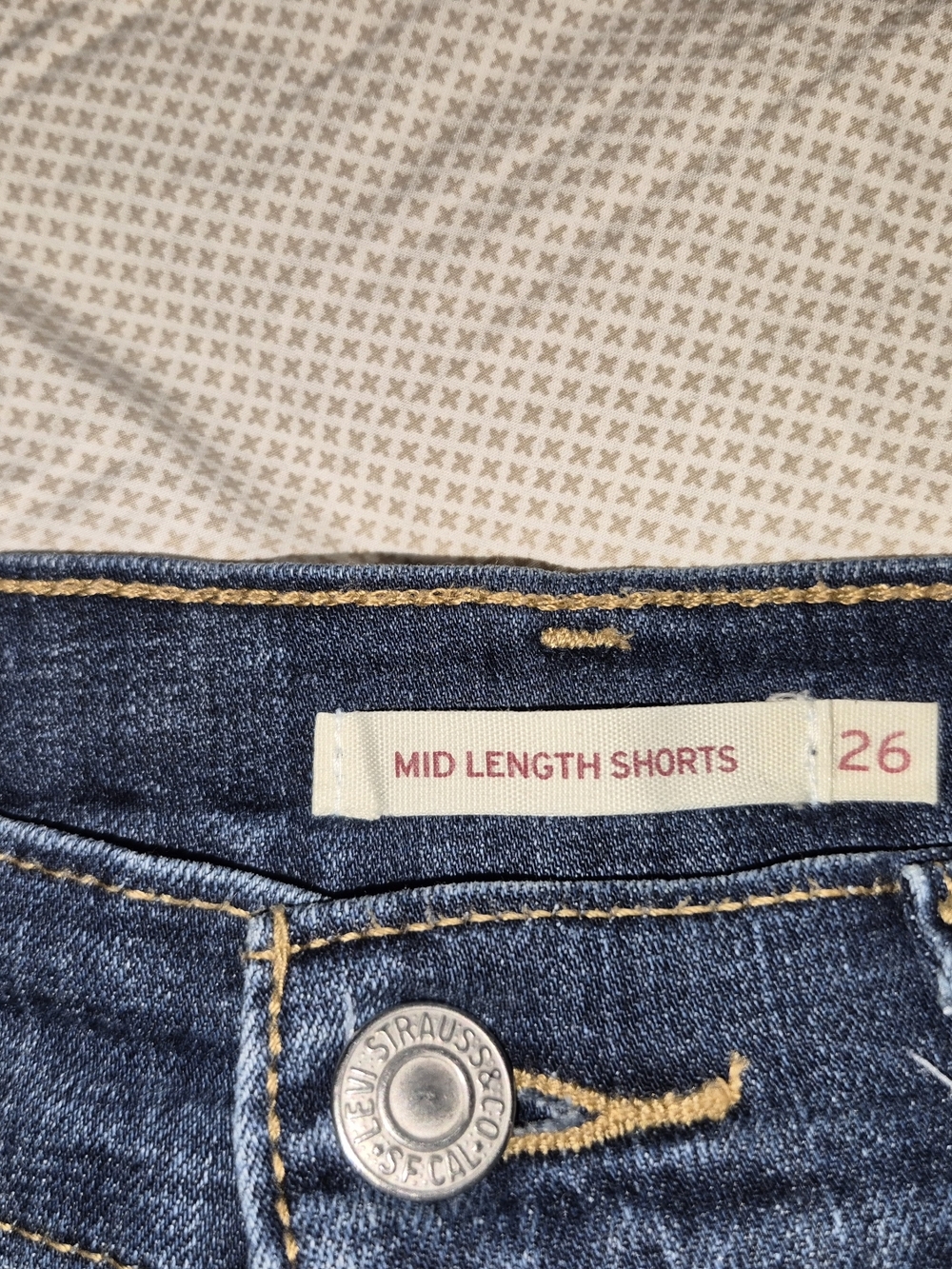 Levis Med Lenth - Picture 3 of 7
